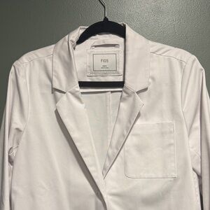 Figs Classic White Lab Coat